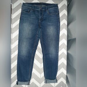 White House Black Market The Slim Ankle Jean Sz 4